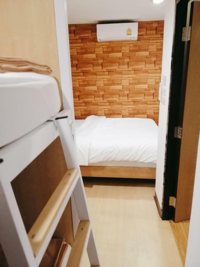 White House Hostel Bangkok Eksteriør bilde
